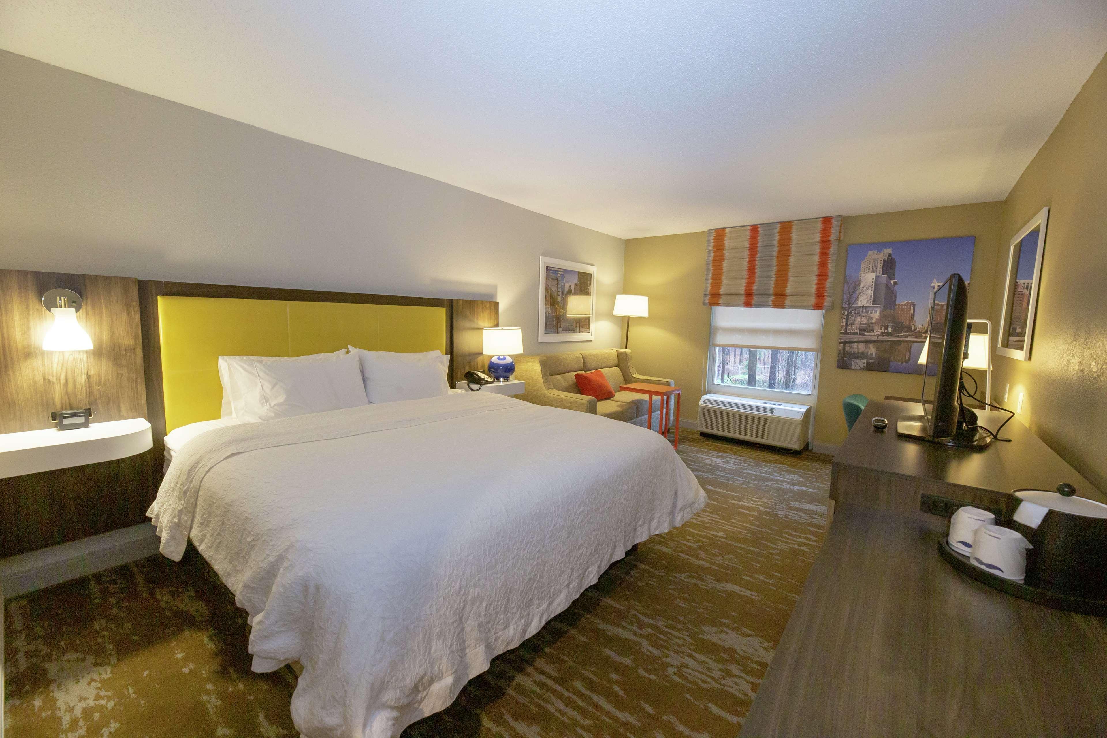Hampton Inn & Suites Raleigh Cary Lenovo Center Eksteriør billede