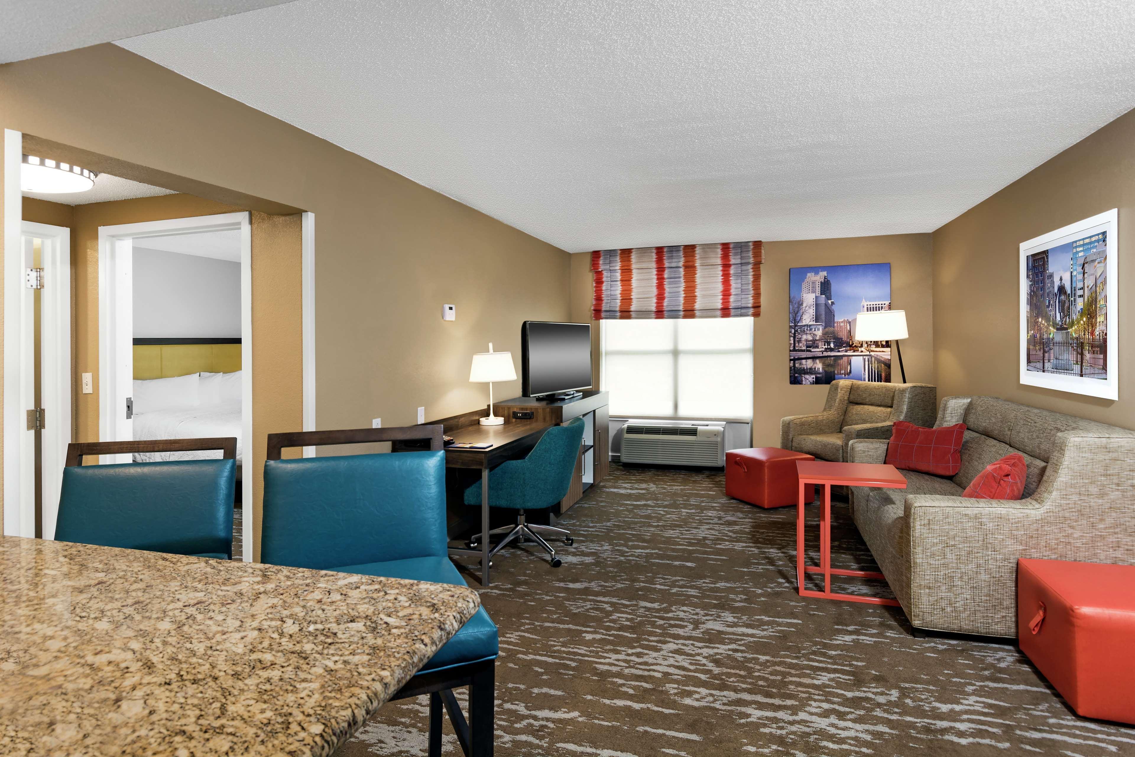 Hampton Inn & Suites Raleigh Cary Lenovo Center Eksteriør billede