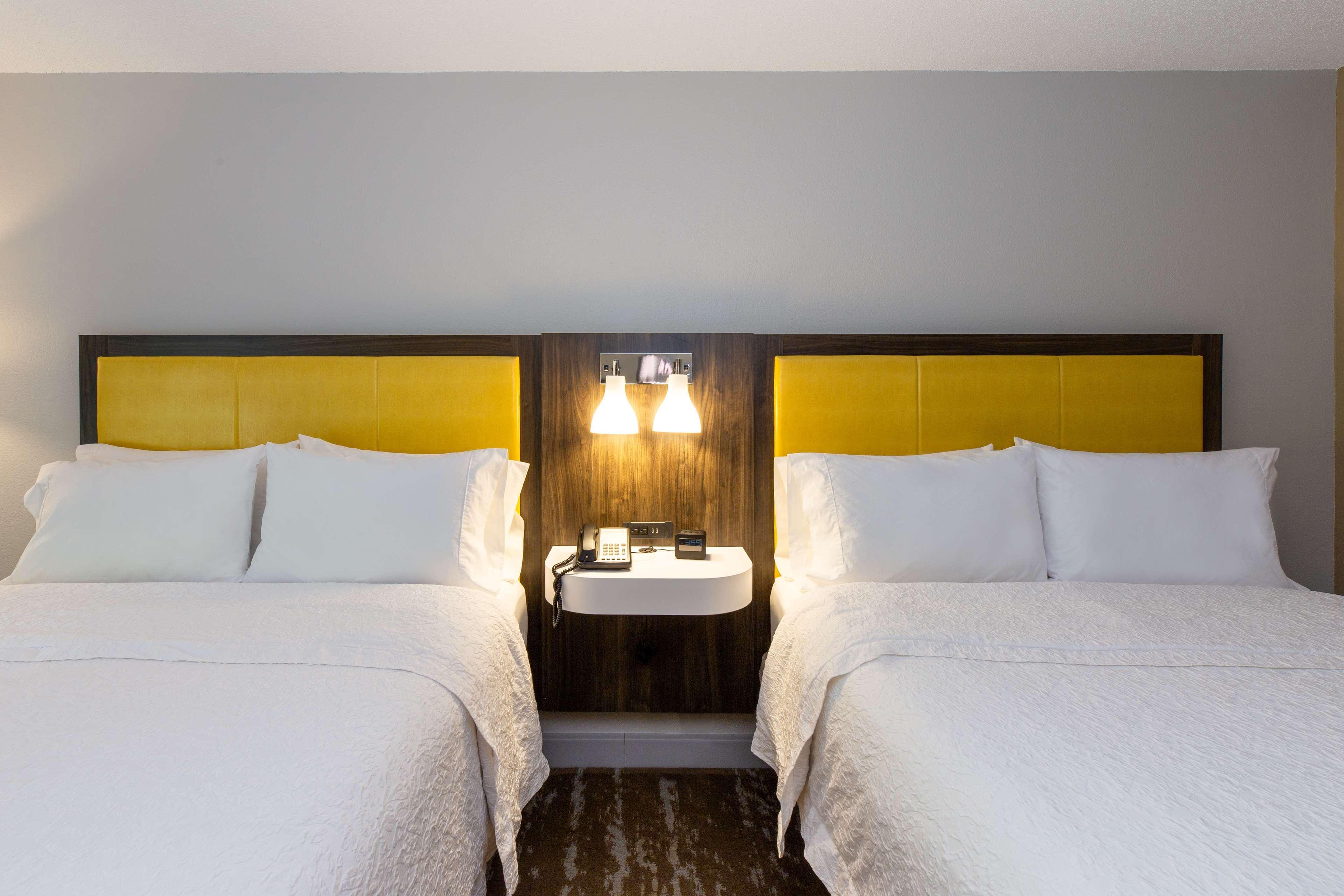 Hampton Inn & Suites Raleigh Cary Lenovo Center Eksteriør billede