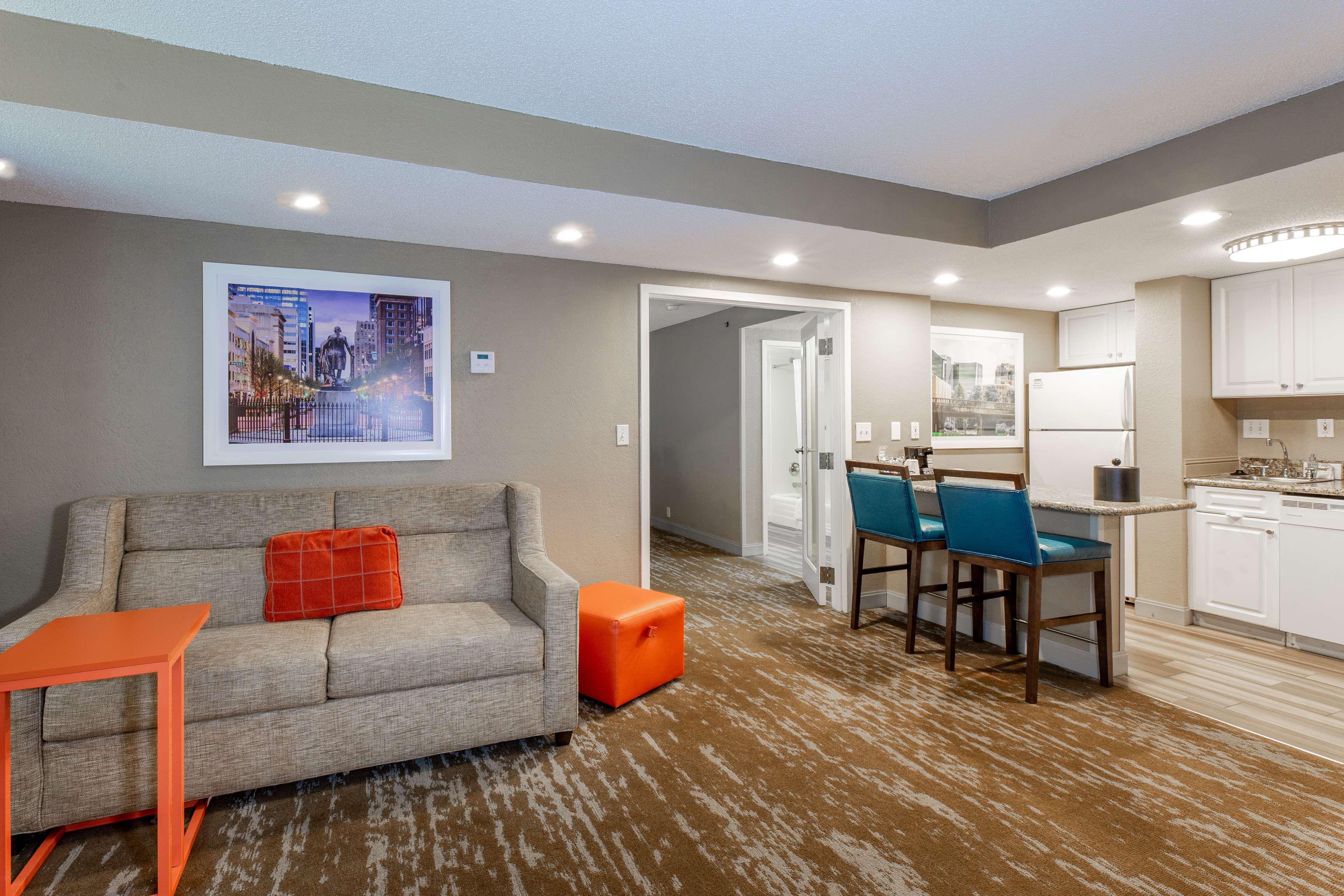 Hampton Inn & Suites Raleigh Cary Lenovo Center Eksteriør billede