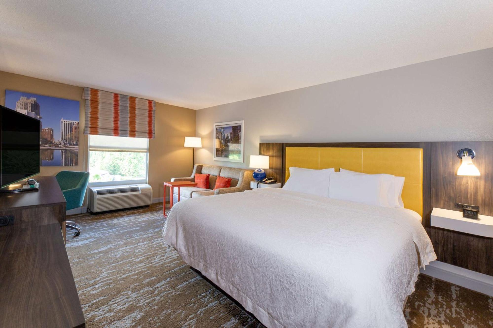 Hampton Inn & Suites Raleigh Cary Lenovo Center Eksteriør billede