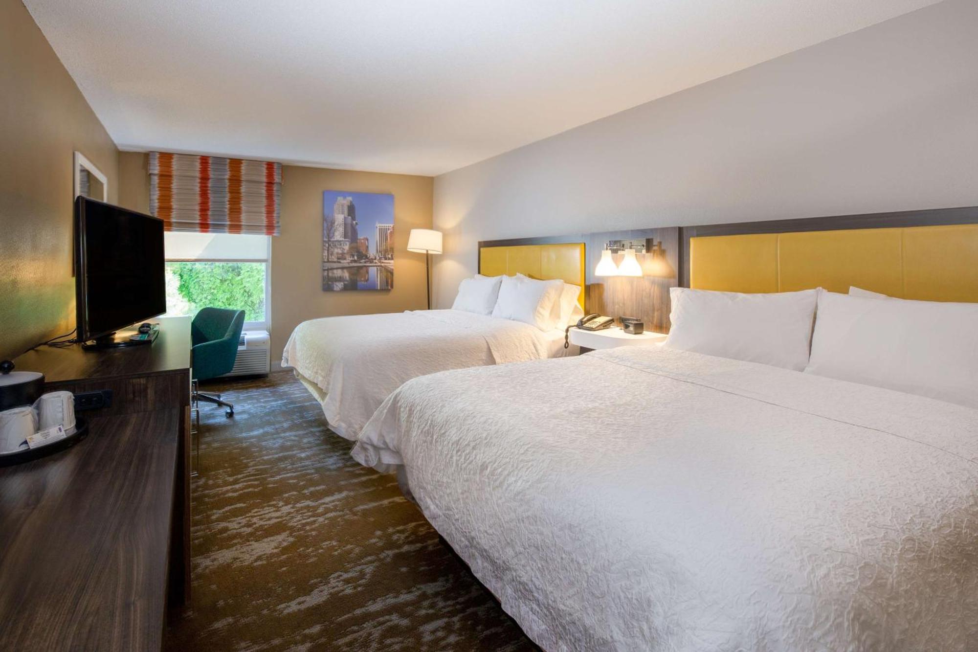 Hampton Inn & Suites Raleigh Cary Lenovo Center Eksteriør billede